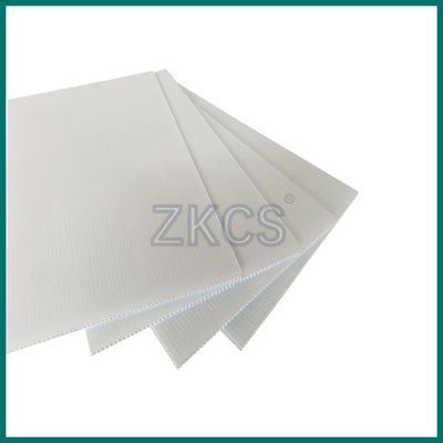 PP ホールボード 広告や展示用 軽量で耐久性のある多用性のあるプラスチックシート